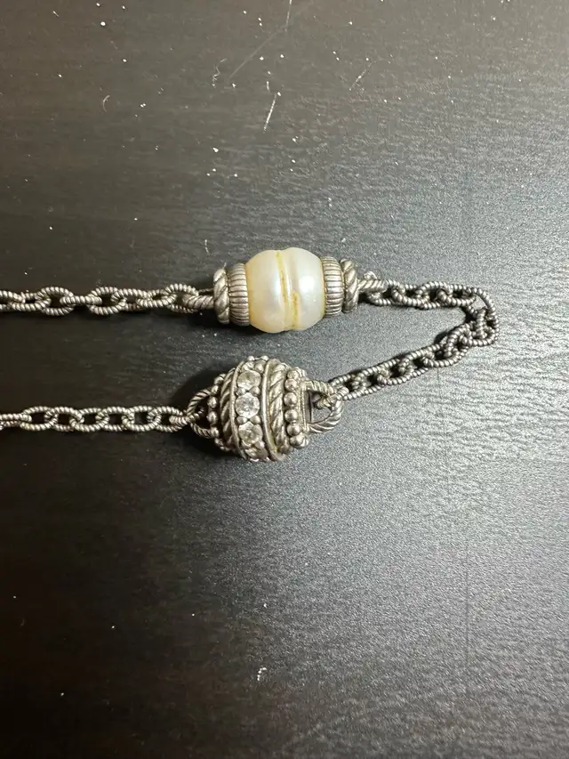 Judith Ripka silver and pearl necklace in Jewellery & Watches in City of Montréal - Image 4