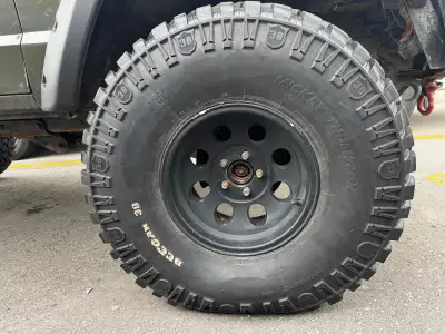 Like brand new set of 4 Mickey Thompson MT tires on ProComp wheels 5x114.3 Jeep bolt pattern ZJ XJ T...