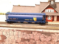 Six N scale ITM Alberta Heritage Fund Cylindrical Hoppers ALPX