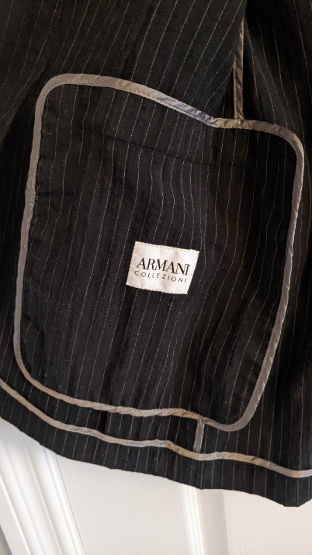 Armani Collezioni Men's Blazer Jacket dans Hommes  à Région de Markham/York - Image 3