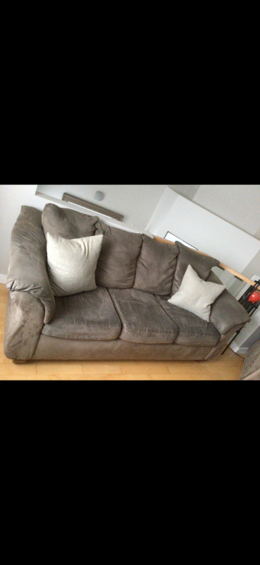 Divan 3 places et fauteuil dans Sofas et futons  à Longueuil/Rive Sud