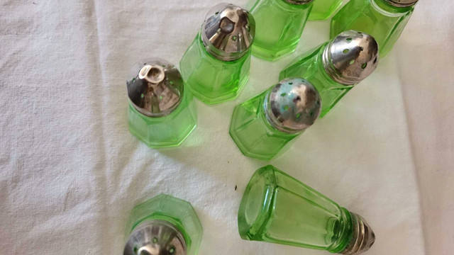 Anchor Hocking salt & peppers in Arts & Collectibles in Hamilton
