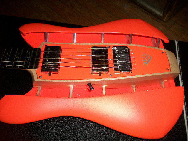 RKS Ribbed Orange Krush 2005 Excellent with OHSC in Guitars in Ottawa - Image 3