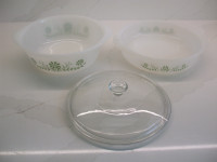 2 Glasbake dishes with lid