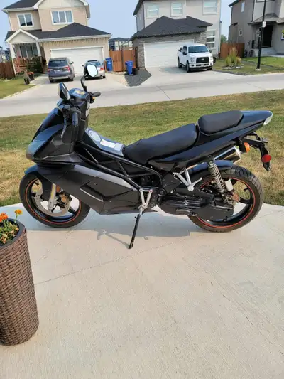 Selling a 2009 CPI GTR 50cc moped in used condition, perfect for zipping around town with its sleek,...