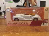 DIE CAST MODEL  CLASSIC CAR   PULL BACK VEHICLE SERIES   IN BOX