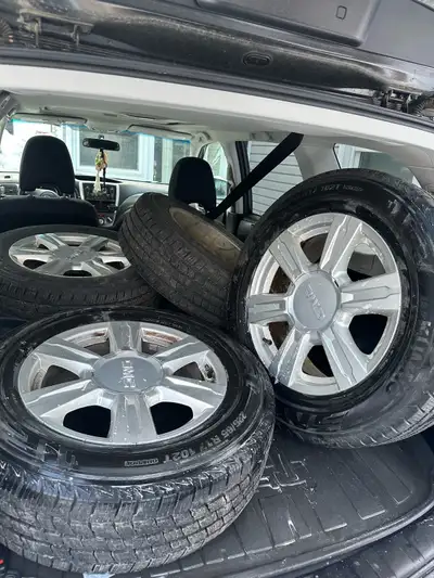 KUMHO all season tires on rims. P225/65R17 Bought new in May 2025, still lots of life left! Send me...