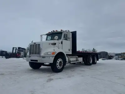 Paccar PX-8 engine (8.3 cummins), 10 speed eaton fuller standard transmission, 12,000 front, 40,000...