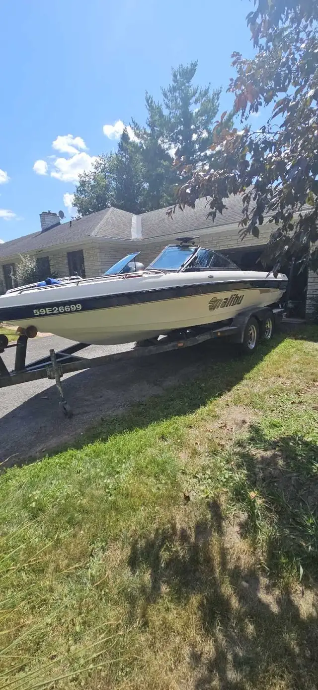 2000 Malibu Boat - Sunsetter LXI in Powerboats & Motorboats in Ottawa - Image 3