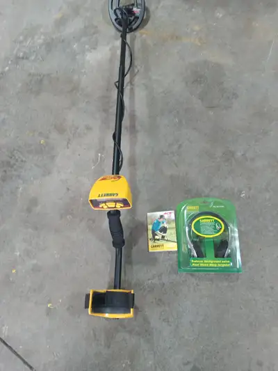 Garrett metal detector ., View more