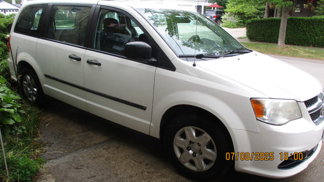 2011 Dodge Grand Caravan SE/CVP in Cars & Trucks in St. Catharines