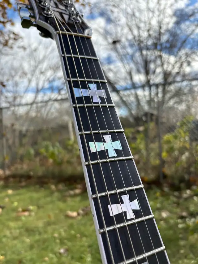 Clarke Customs- Prototype Sabbath SG in Guitars in Markham / York Region - Image 10