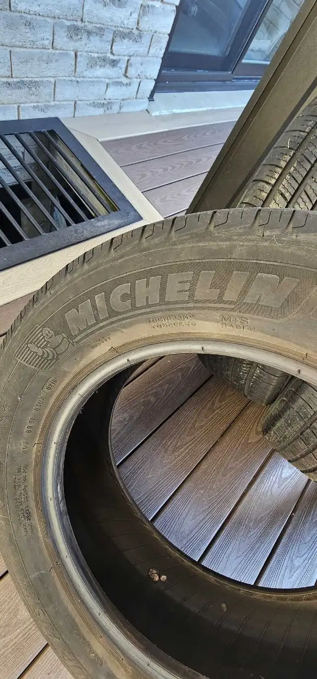 Michelin Defender 225/65R17 all-season tires in Tires & Rims in Oshawa / Durham Region - Image 5