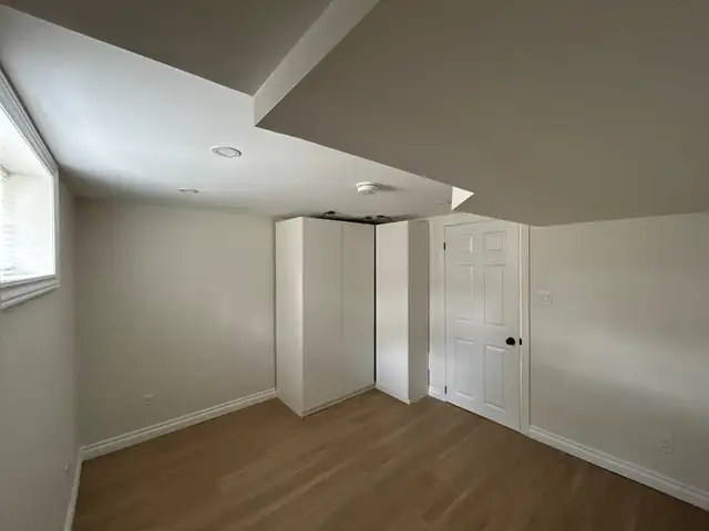 RENOVATED 2 BEDROOM NORTH END MAY 1 in Long Term Rentals in Peterborough - Image 5