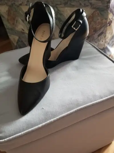 Souliers  pour femmes , size 7 - 8 -Sacoches, View more
