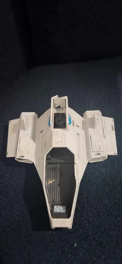 Relive the adventure with this vintage 1986 Robotech Shuttle Vehicle, a must-have for collectors! Th...