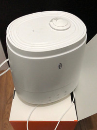 Top-fill hybrid ultrasonic humidifier