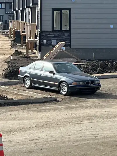 2000 528i . New idler ,new tensioner .and fresh gasket and seal change . New water pump and well mai...