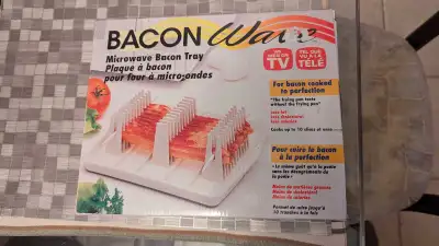 Bacon Wave Microwave Bacon Tray - NEVER USED, View more
