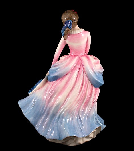 Royal Doulton 'Barbara' HN 3441 Limited Edition Signed Figurine in Arts & Collectibles in Markham / York Region - Image 3