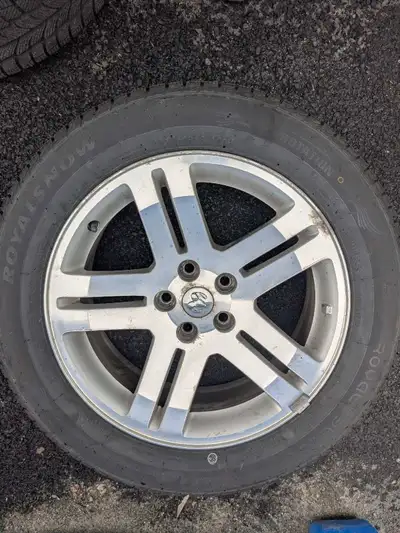 Jantes alu dodge 5x 115 18pouces Pneux hiver royal snow neufs 225/60r18 100h