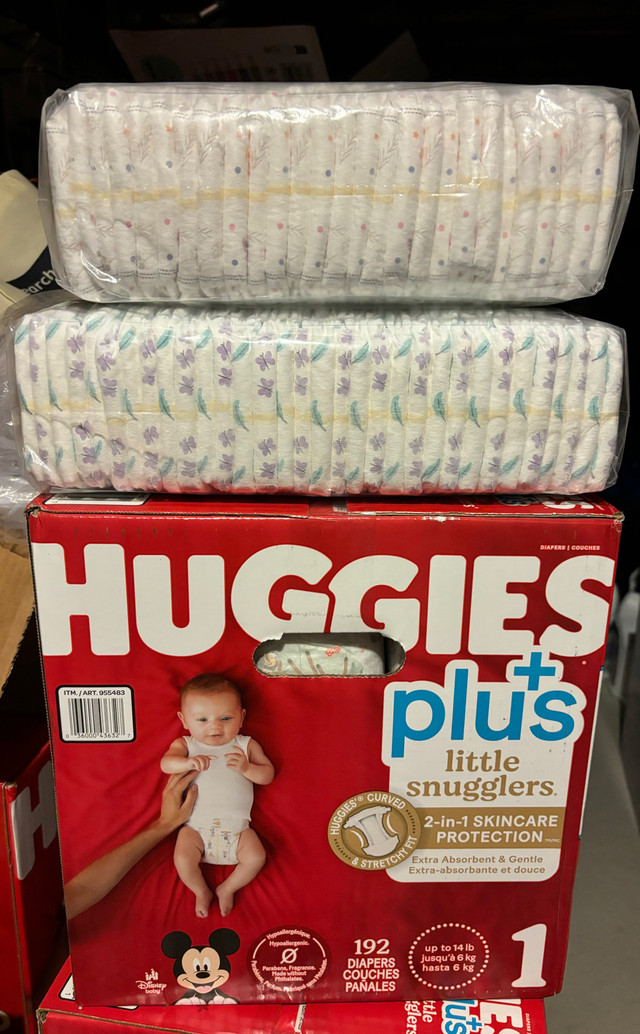 310 Huggies Plus & Kirkland diapers size 1 in Bathing & Changing in Markham / York Region
