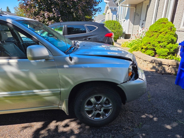 Toyota Highlander 2007 – 196 536 km - Accidenté- vendu tel quel