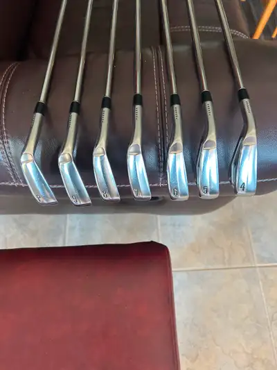 Srixon ZX5 LH iron set, View more