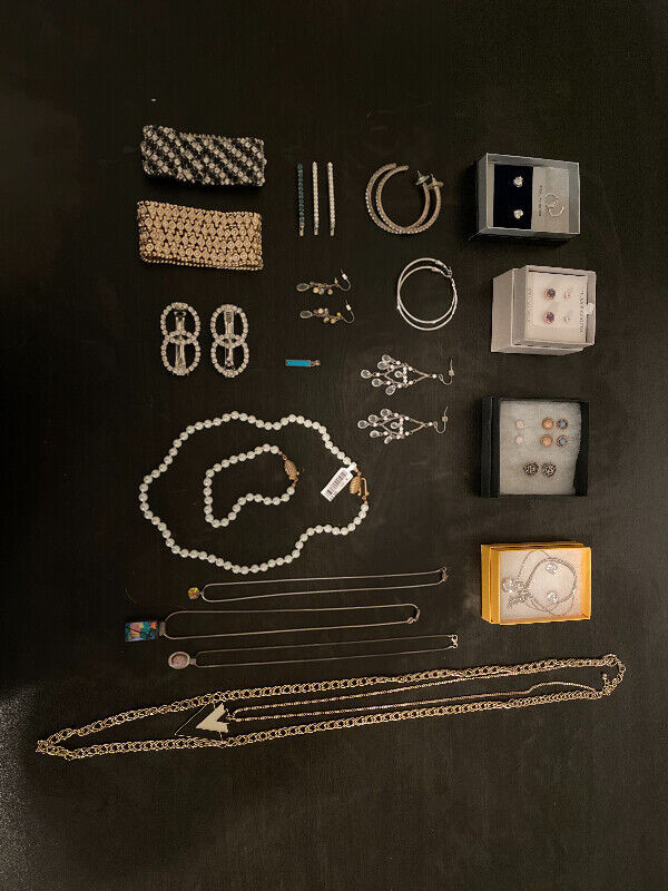 REDUCED Jewellery lot: 25 OBO in Jewellery & Watches in Kingston