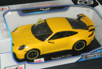 Porsche 911 GT3 Yellow