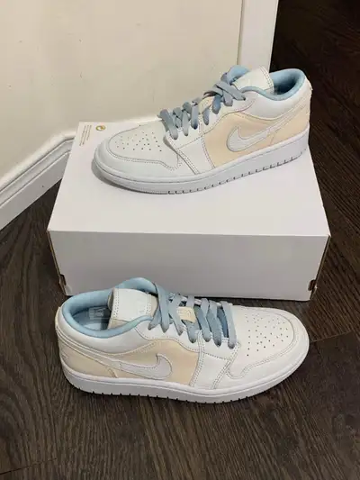 Jordan 1 low , View more