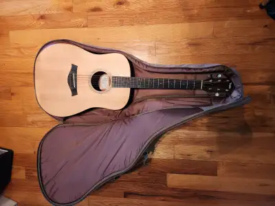 Taylor Academy 10e! Avec Pick-Up, Gigbag original! SHIPS Easily!, View more