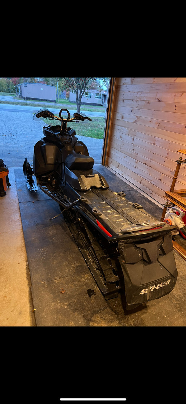 2019 Skidoo Summit X 850 in Snowmobiles in North Bay - Image 4
