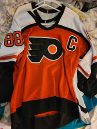 Eric Lindros Philadelphia Flyers jersey