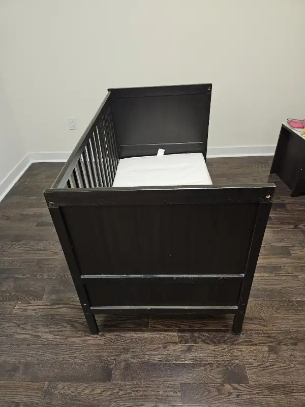 Ikea Sundvik Crib in Cribs in Markham / York Region - Image 6