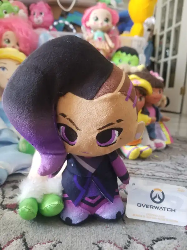 Funko Overwatch Sombra Collectible Plush with original tag in Toys & Games in Markham / York Region - Image 2