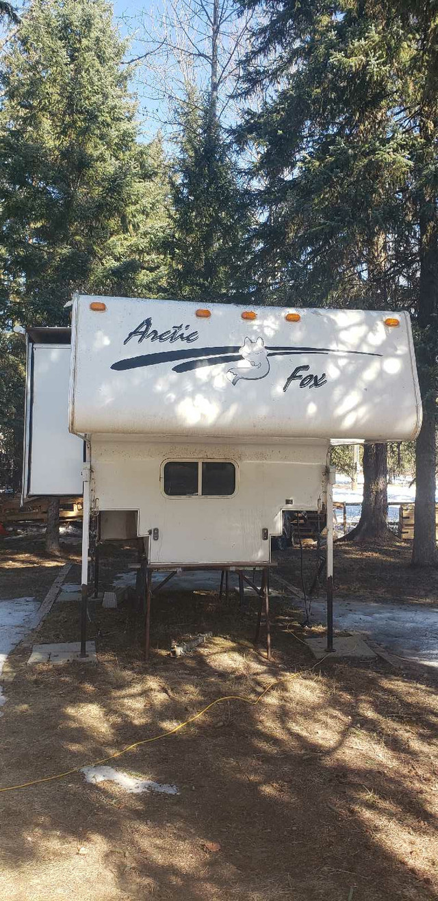 2005 Arctic fox 990  in Travel Trailers & Campers in Prince George