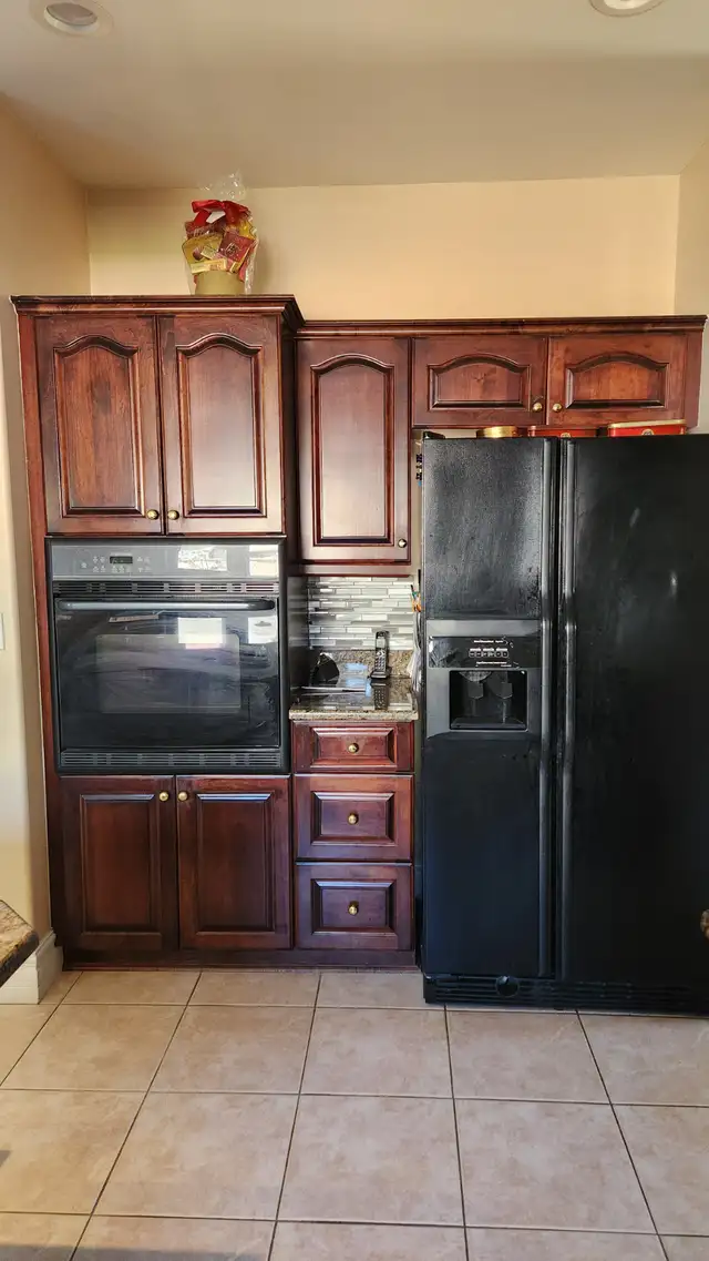 Maple wood Kitchen Cabinet and Granite countertop for sale63735876048899122