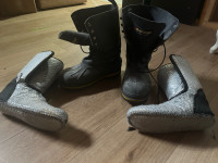 -100 steel toe boots size 5 men’s/size 7 women’s 