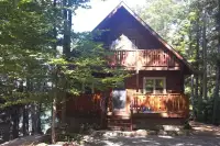Kawartha Lakefront Log Cabin Cottage