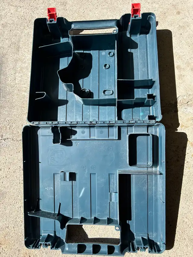 Bosch Case in Tool Storage & Benches in Oakville / Halton Region - Image 2