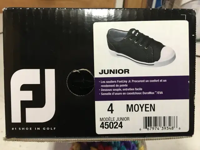 BNIB Junior Golf Shoes in Golf in Oshawa / Durham Region - Image 2