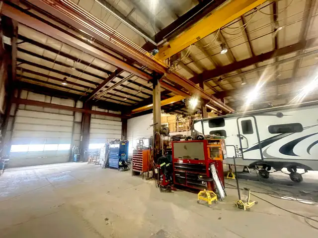 Commercial repair shop for lease  in Commercial & Office Space for Rent in Prince George - Image 11