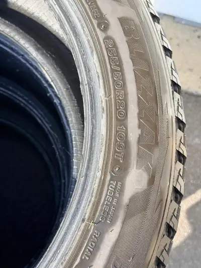 Selling 4 Bridgestone Blizzak DM-V2 winter tires, size 255/50R20. • Minimum 8mm tread remaining • Go...