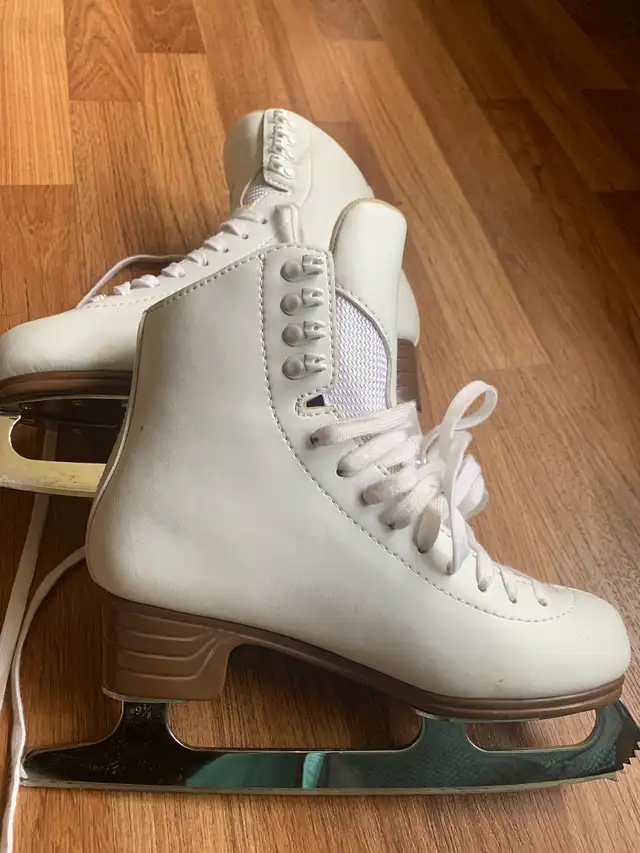 Jackson Artiste Figure Skates in Skates & Blades in Muskoka - Image 3