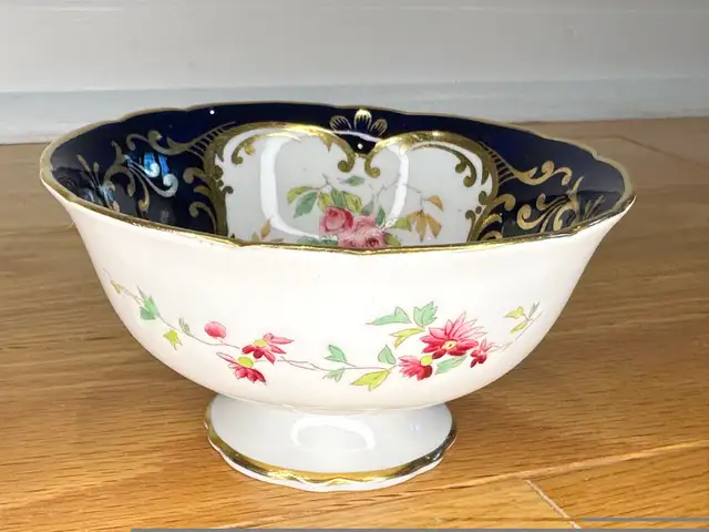 ** COALPORT CUP colbalt blue floral in Arts & Collectibles in Markham / York Region - Image 3
