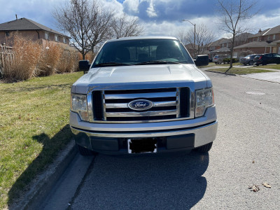 2011 FORD F150 SUPER CAB - V8 - 2WD (Trade for small car?)