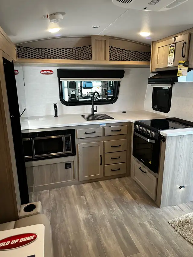 2024 Geopro Rockwood Camper in Travel Trailers & Campers in Regina - Image 2