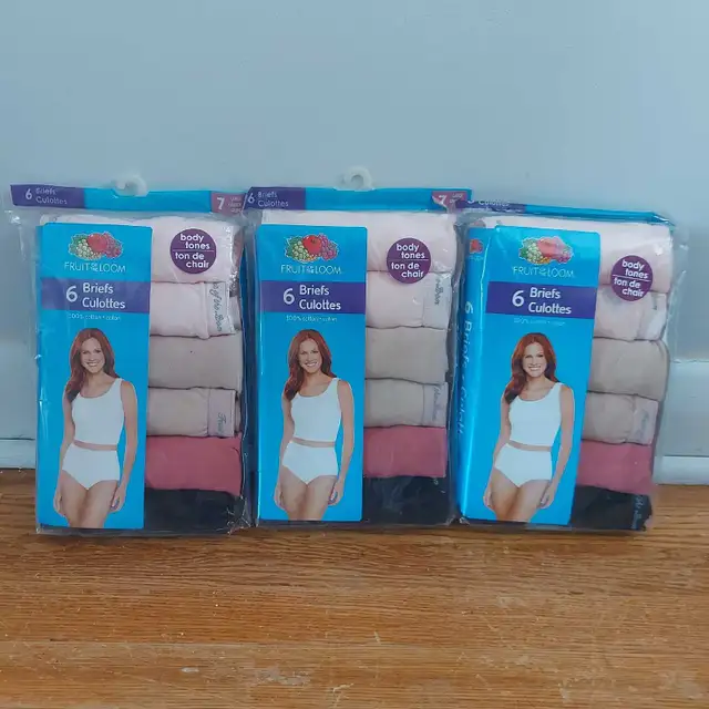 3x Fruit of the Loom Women's Briefs - 6 Pack, Size 7 Large in Other in City of Toronto - Image 2
