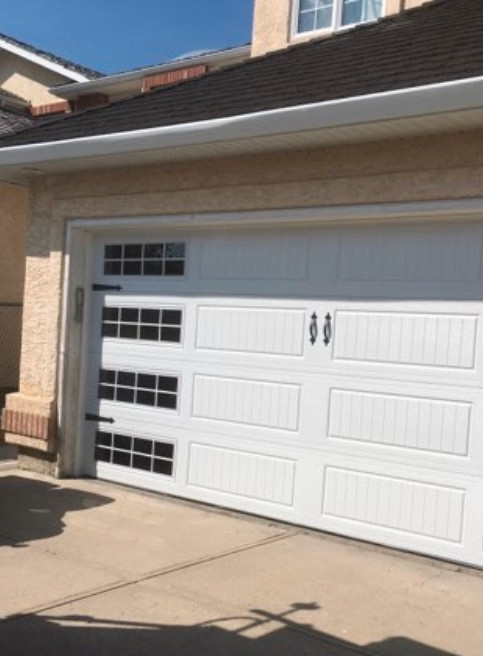 NEW garage doors installed in Garage Doors & Openers in Calgary - Image 3